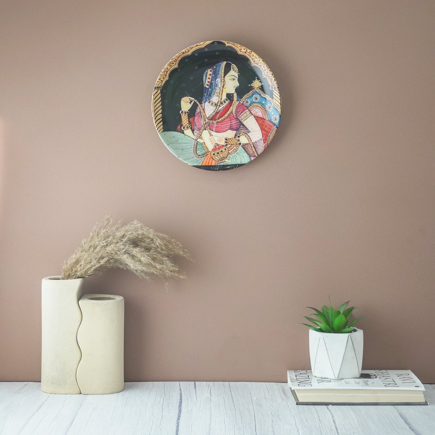 Royal Lady Wall Plate